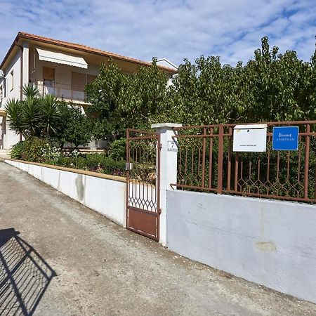 Triple Room Trogir 13102B Buitenkant foto